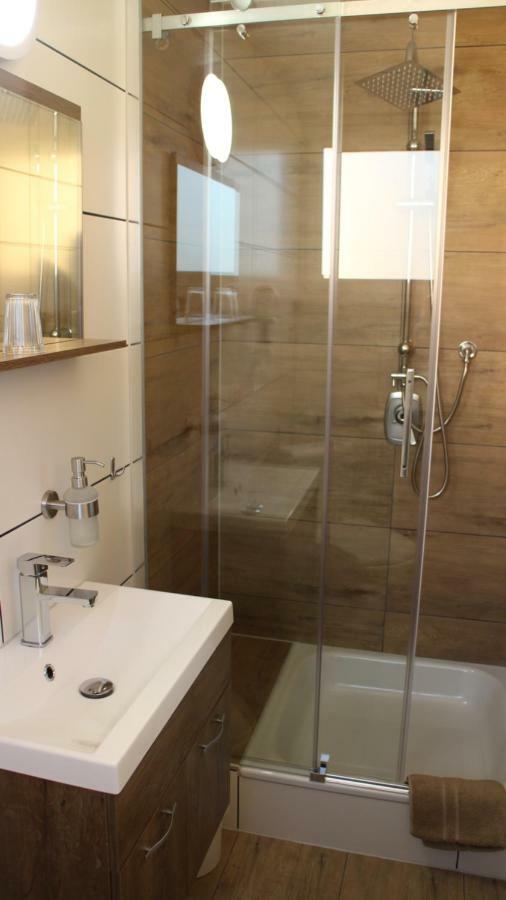 Hotel Glas Schwarzwald Fluorn-Winzeln Luaran gambar