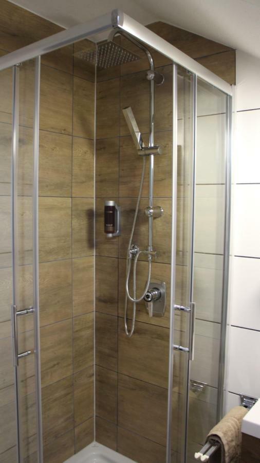 Hotel Glas Schwarzwald Fluorn-Winzeln Luaran gambar